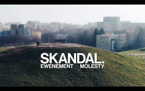 Skandal. ewenement molesty(2020) - zwiastuny | Kinomaniak.pl