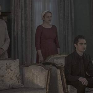 Opowieść podręcznej/ The handmaid's tale(2017) - zdjęcia, fotki | Kinomaniak.pl